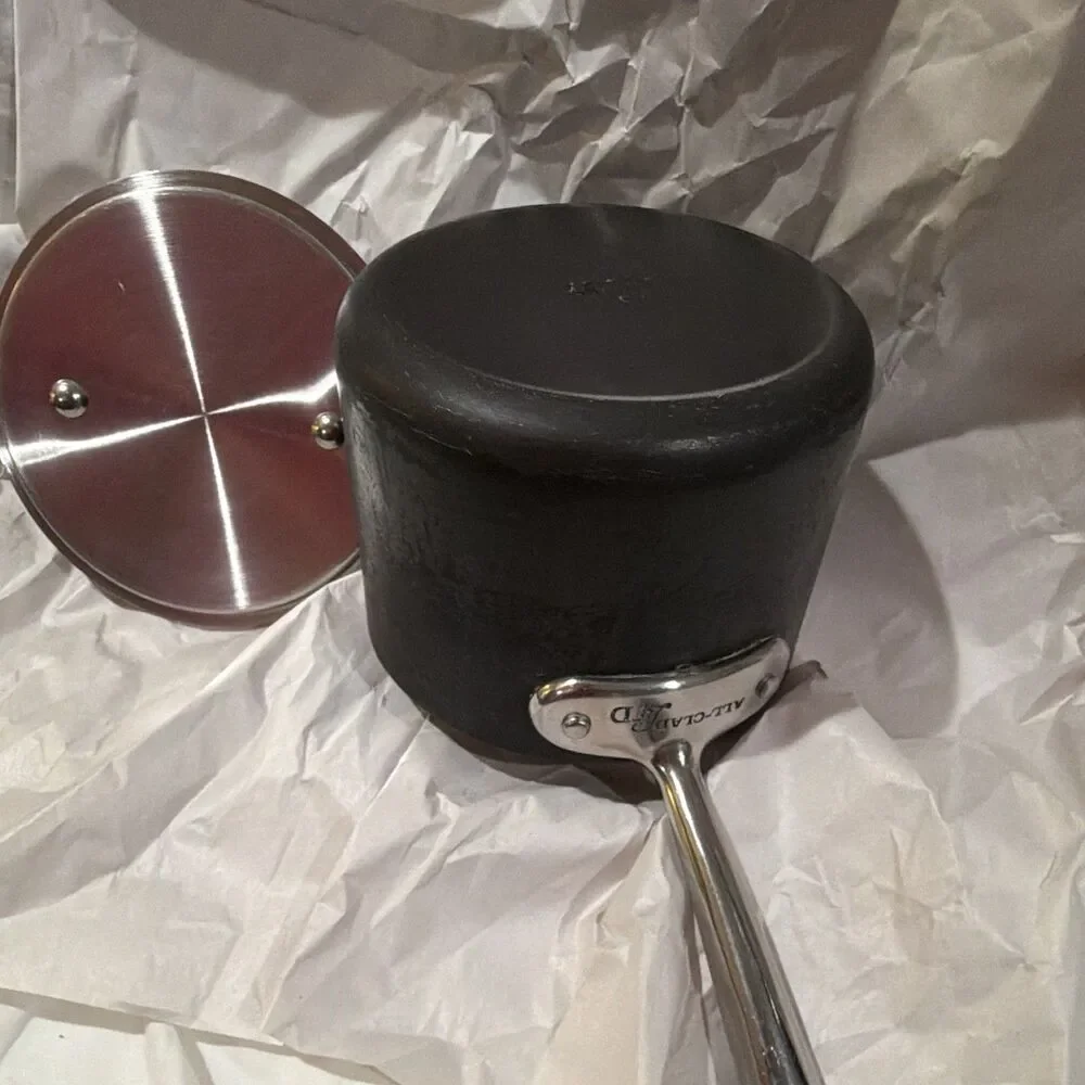 All-Clad LTD 1.5 Qt Saucepan w/Lid Hard-Anodized Stainless Interior
